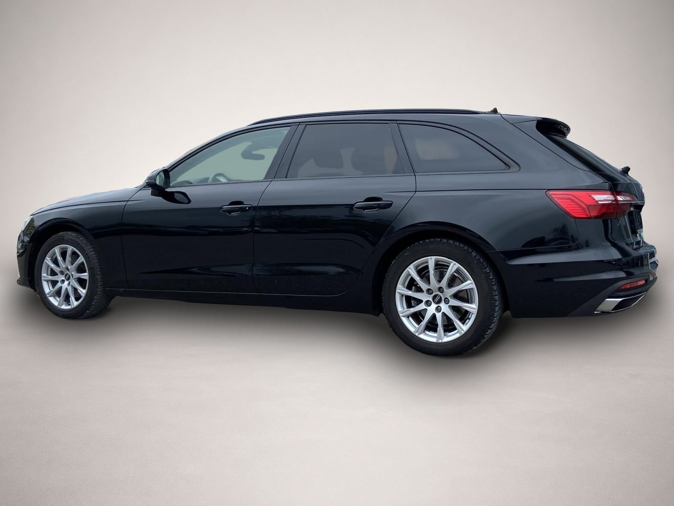 Fotografie 3 des Audi A4 Avant 35 2.0 TFSI S-TRONIC KEYLESS+EL.HECKKLA