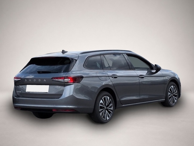 Fotografie des Skoda Superb Combi Selection TDI*DSG AHK MatrixLED ACC