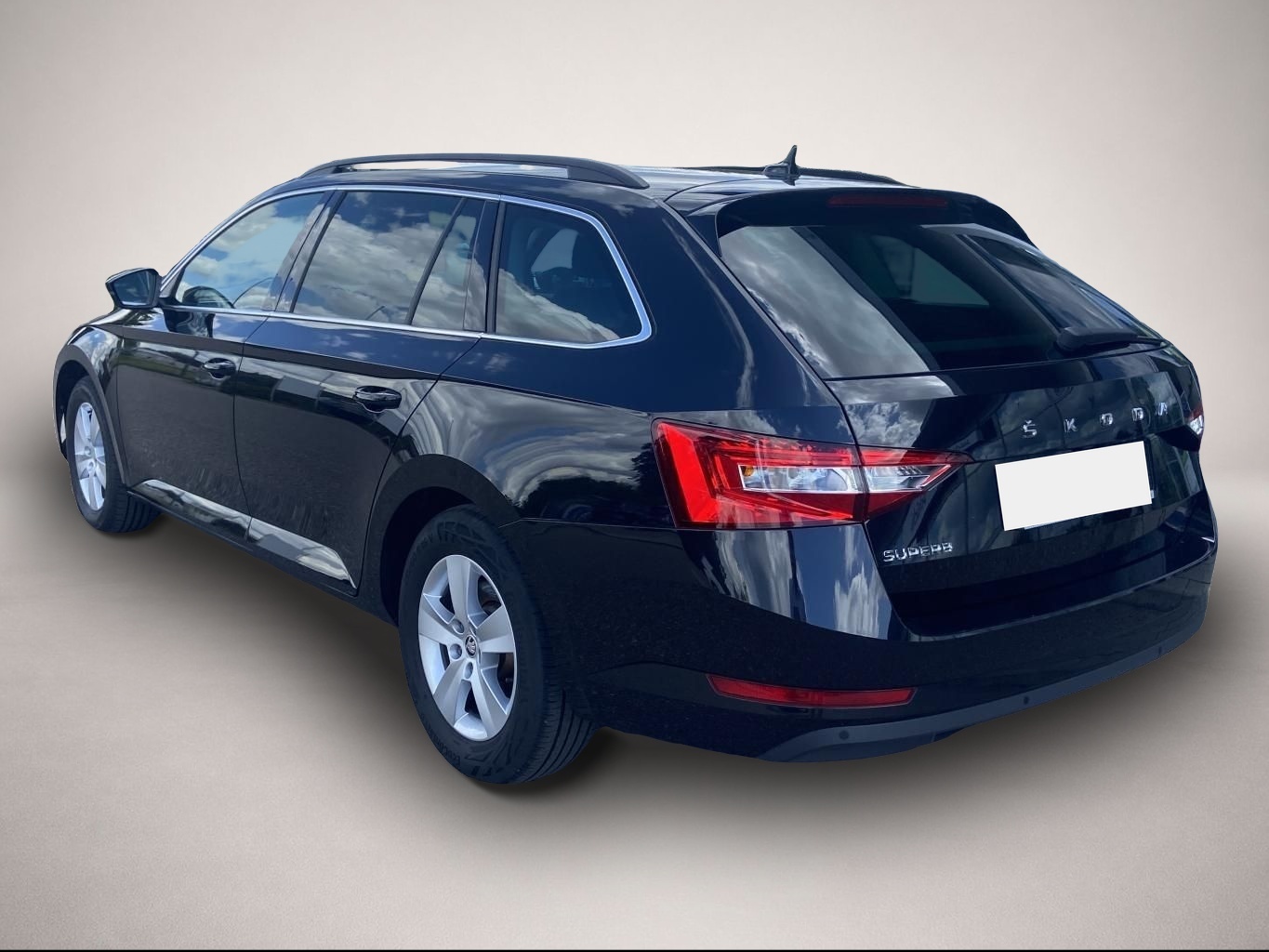 Bild 3 Skoda Superb Combi 1.5 TSI DSG AHK+KOMFORT-PLUS+SMART-