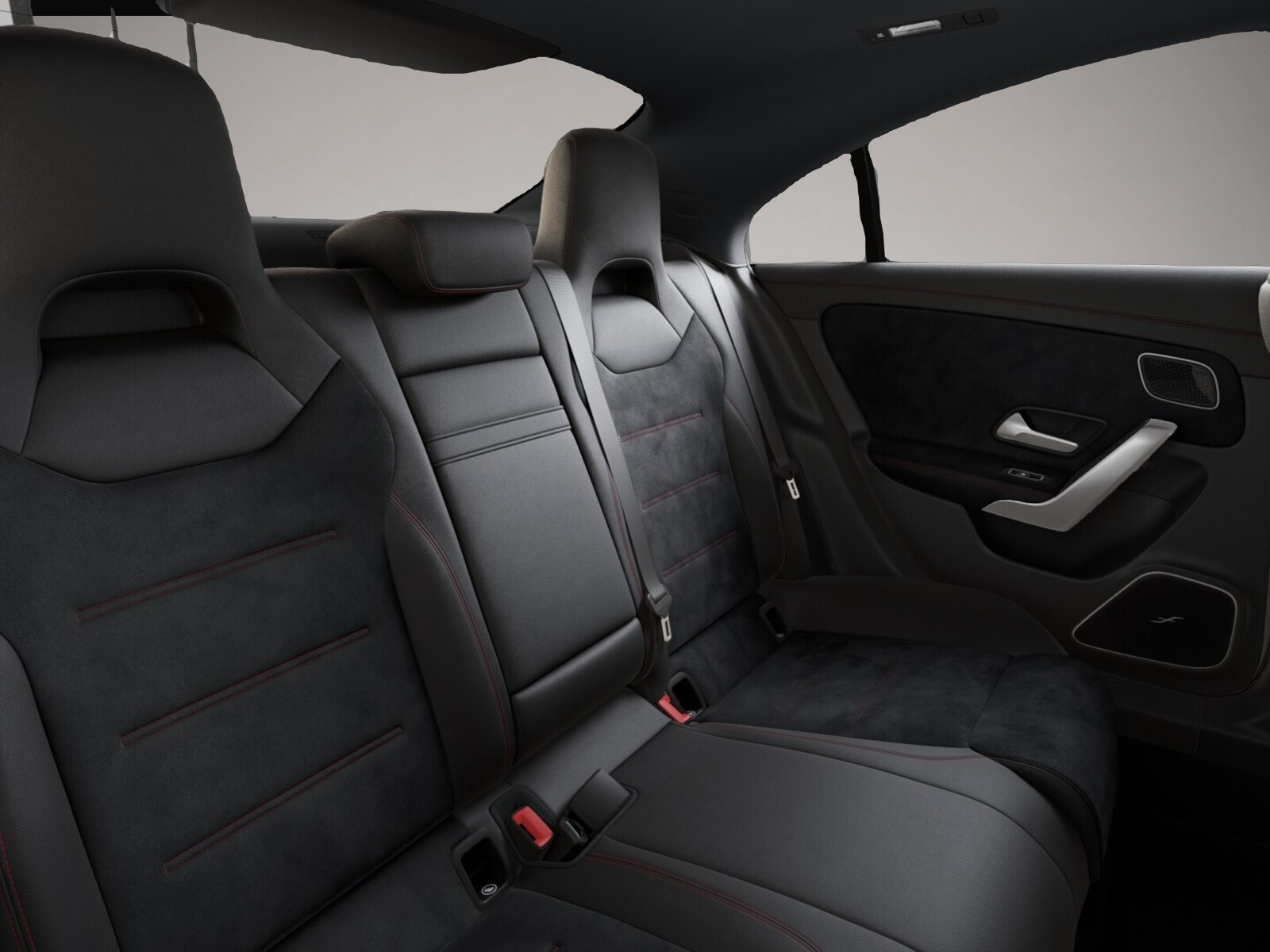 Bild 7 Mercedes-Benz CLA 35 AMG
