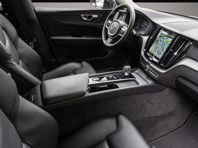 Bild 6 Volvo XC60 Plus Dark 2WD Digitales Cockpit Memory Sitz