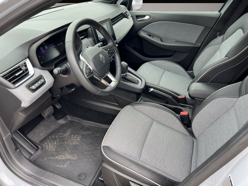 Bild 4 Renault Clio TCe 90 X-Tronic Autom. Techno SHZ+LED+RFK