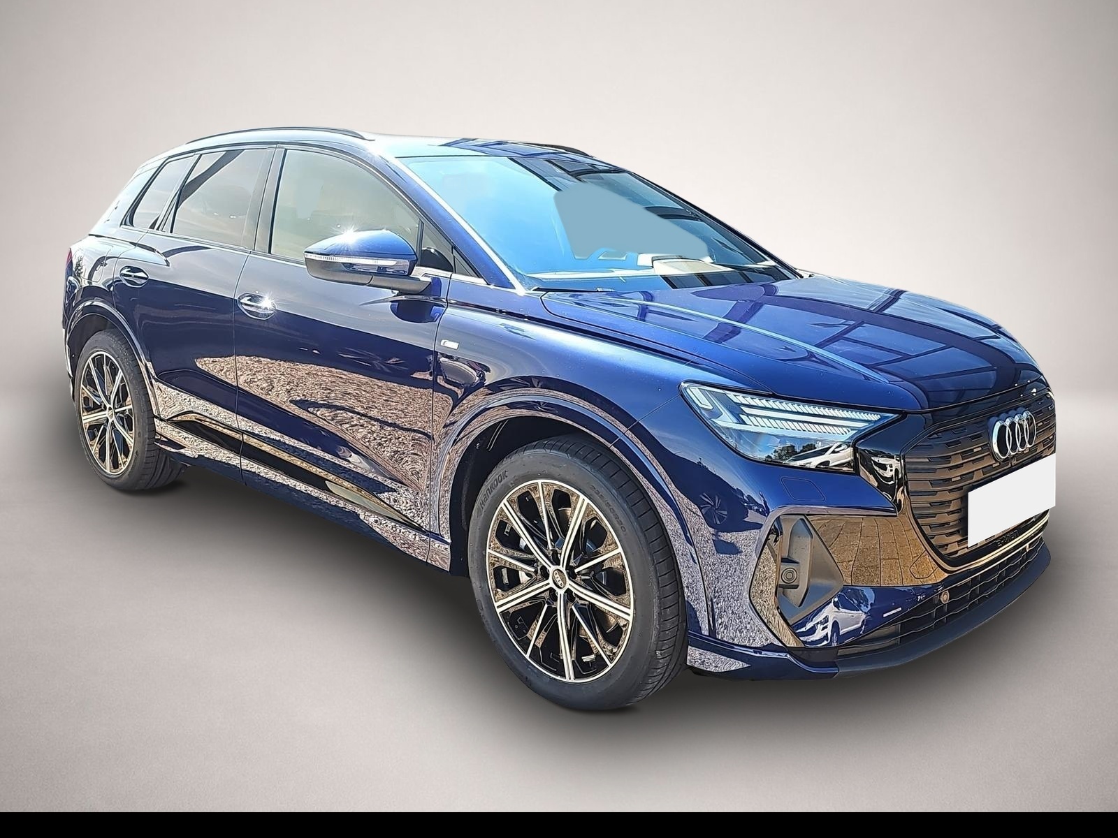 Fotografie Audi Q4 e-tron 45 S quattro / Ext.Paket S-line / Pano