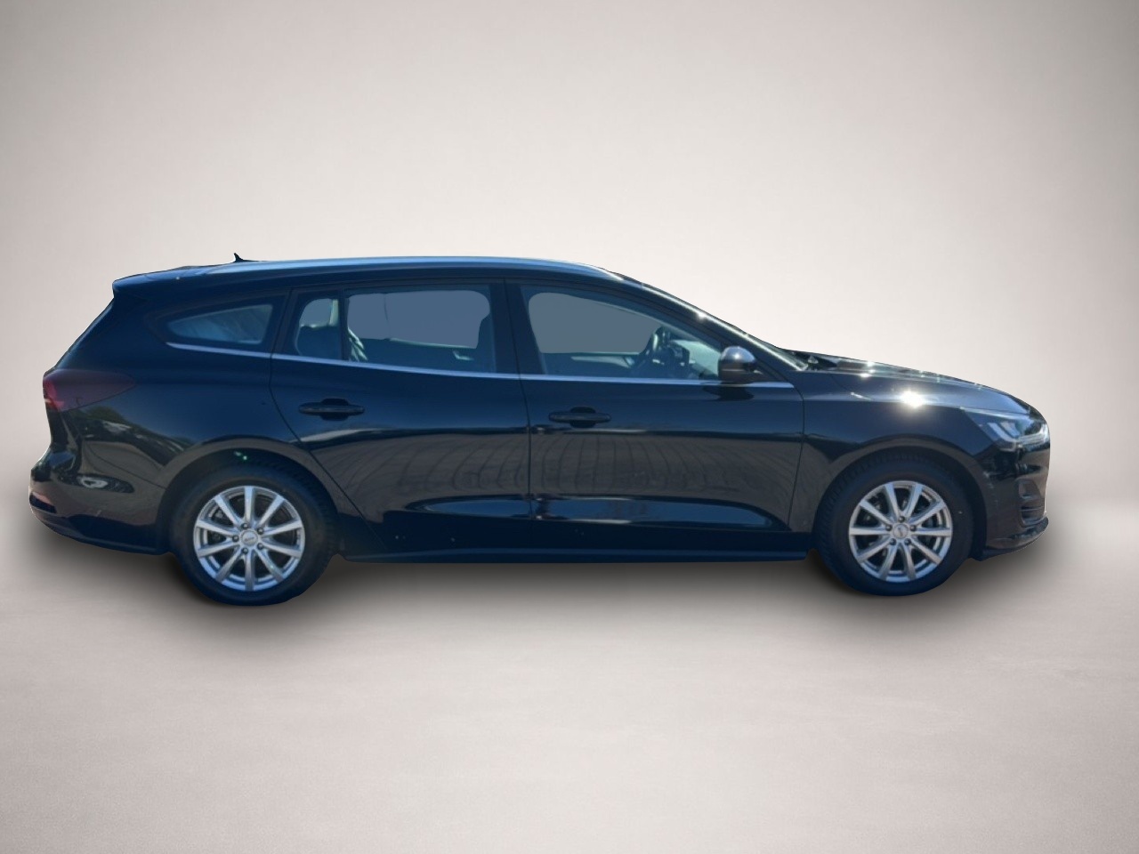 Bild 7 Ford Focus Turnier Titanium NAVI AHK LED ACC SHZ Appl