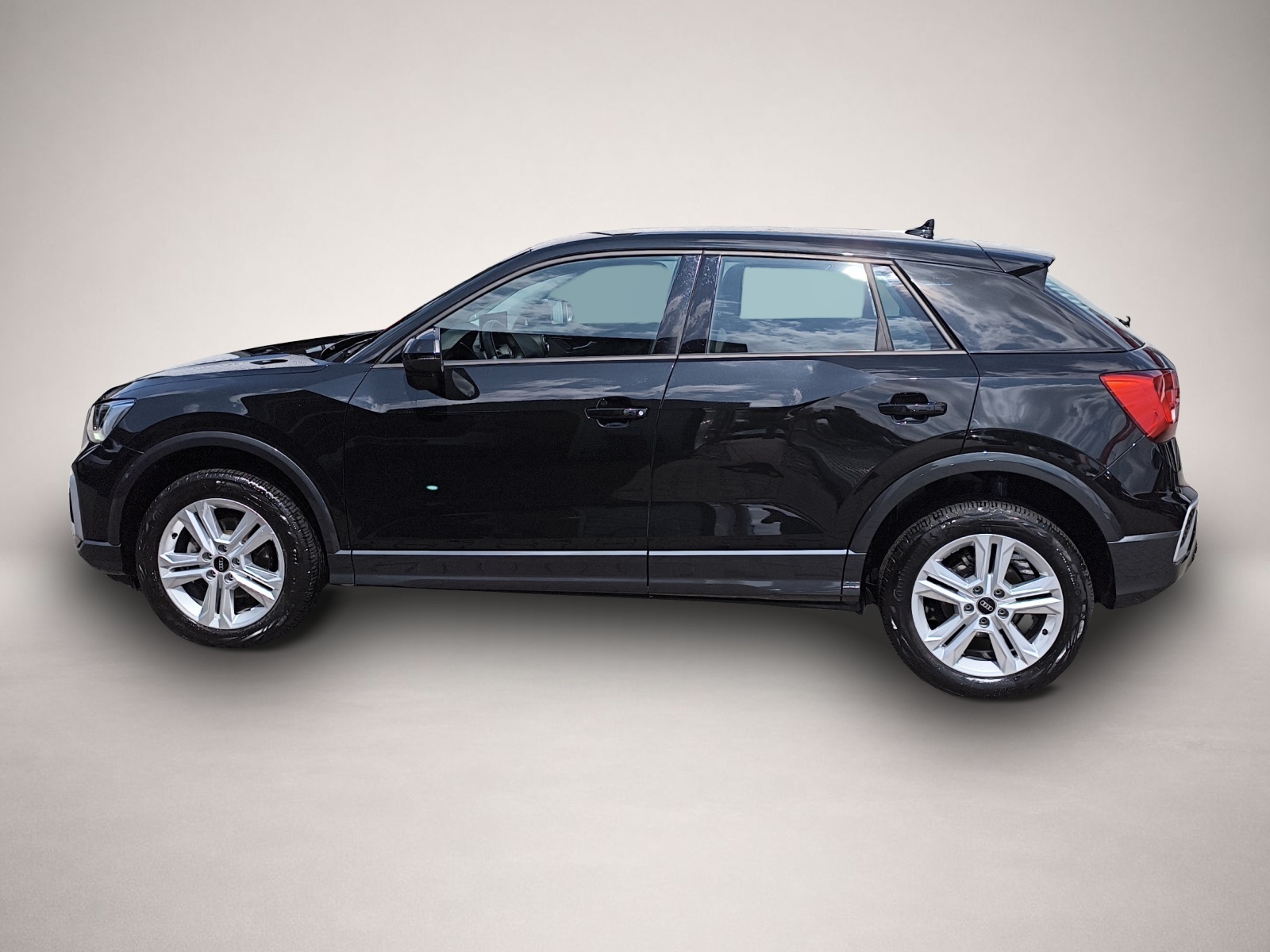 Bild 4 Audi Q2 35 TFSI advanced LED PDC RFK