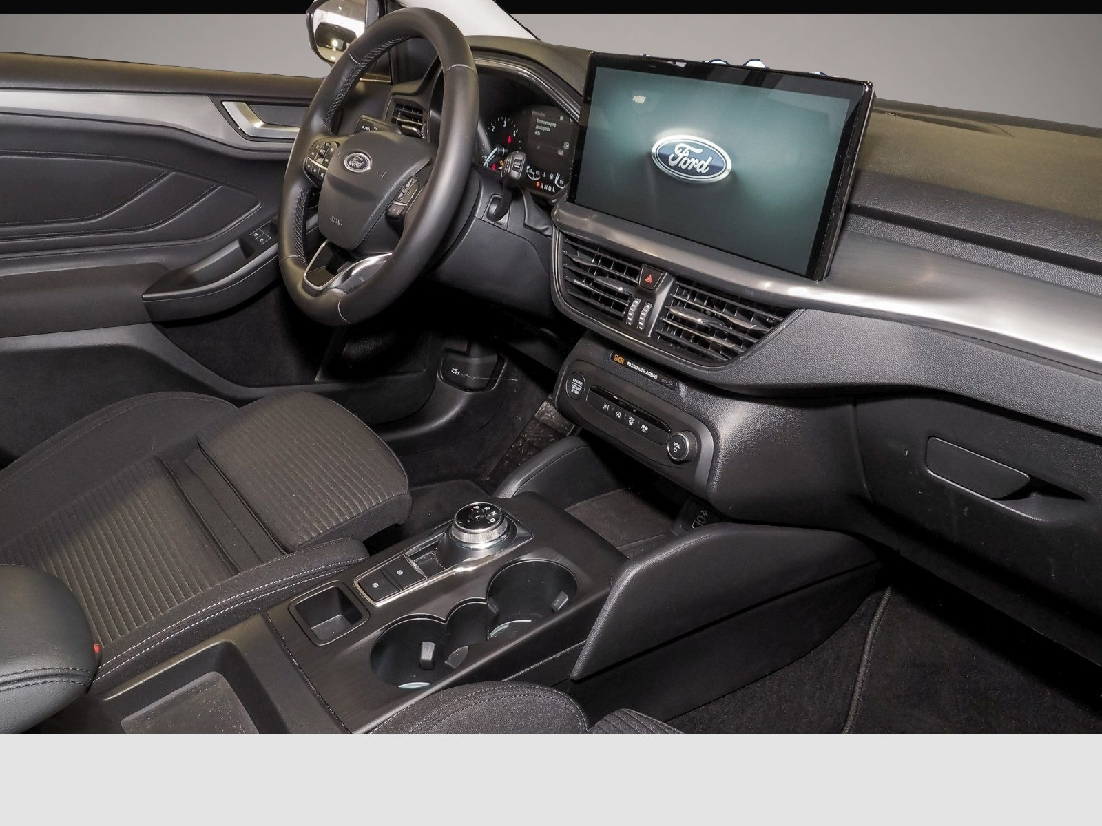 Bild 6 Ford Focus Turnier 1.5 EcoBlue Aut. Titanium-Audio Na