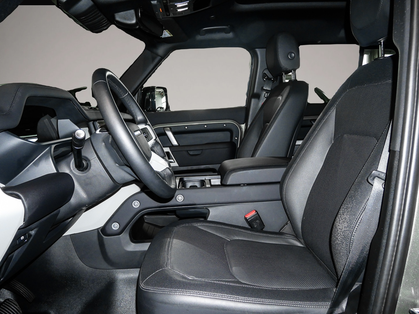 Bild 5 Land Rover Defender 110 X-Dynamic SE D300 Mild-Hybrid Luftf