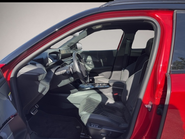 Bild 7 Peugeot 2008 GT EAT8 NAVI ACC ALLWETTER SCHIEBEDACH PDC