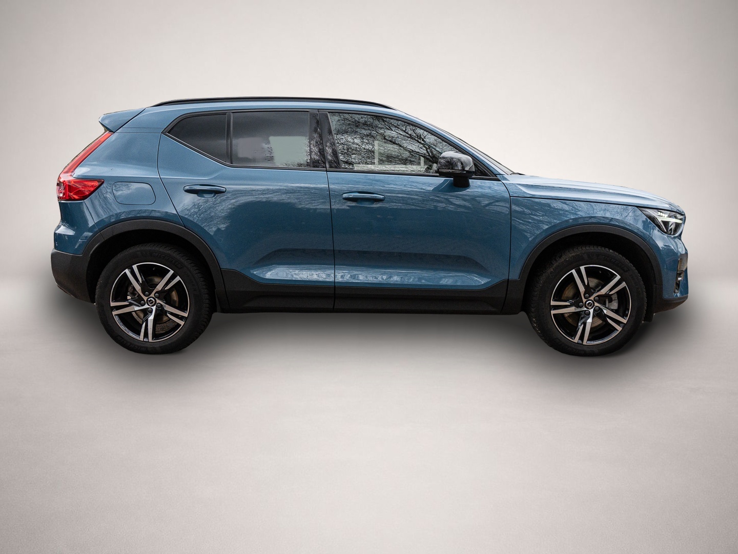 Bild 4 Volvo XC40 Plus Dark 2WD El. Panodach Digitales Cockpi