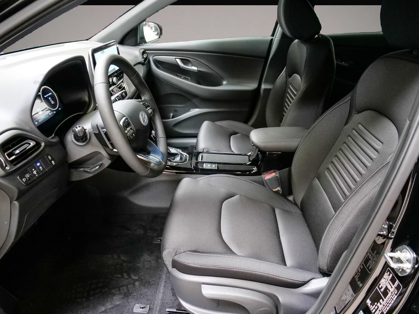 Bild 4 Hyundai i30 Advantage DCT Plus Paket Navi LED Apple CarP