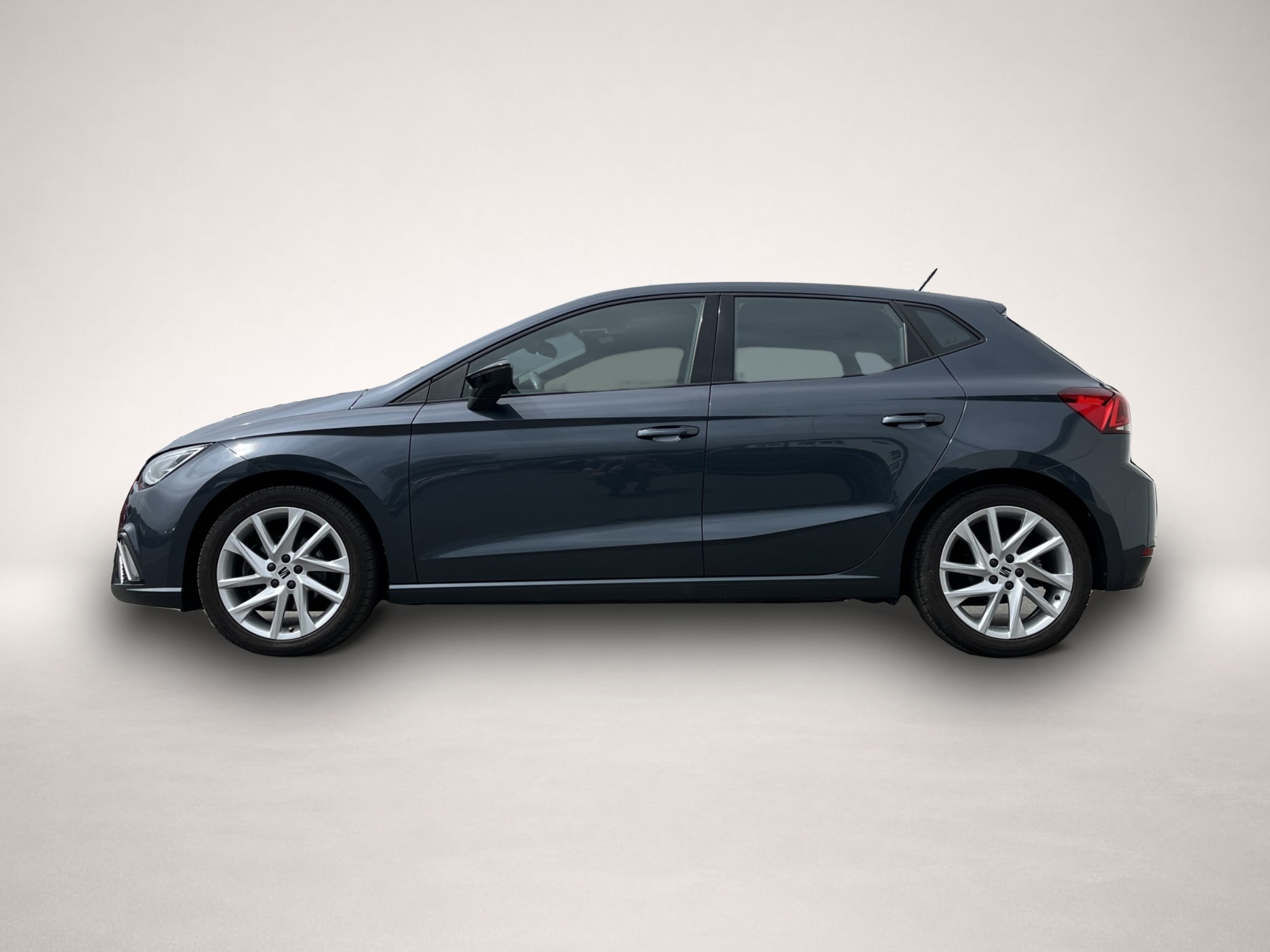 Fotografie 2 des Seat Ibiza 1.0 TSI FR Navi LED PDC DAB Dig Cockpit