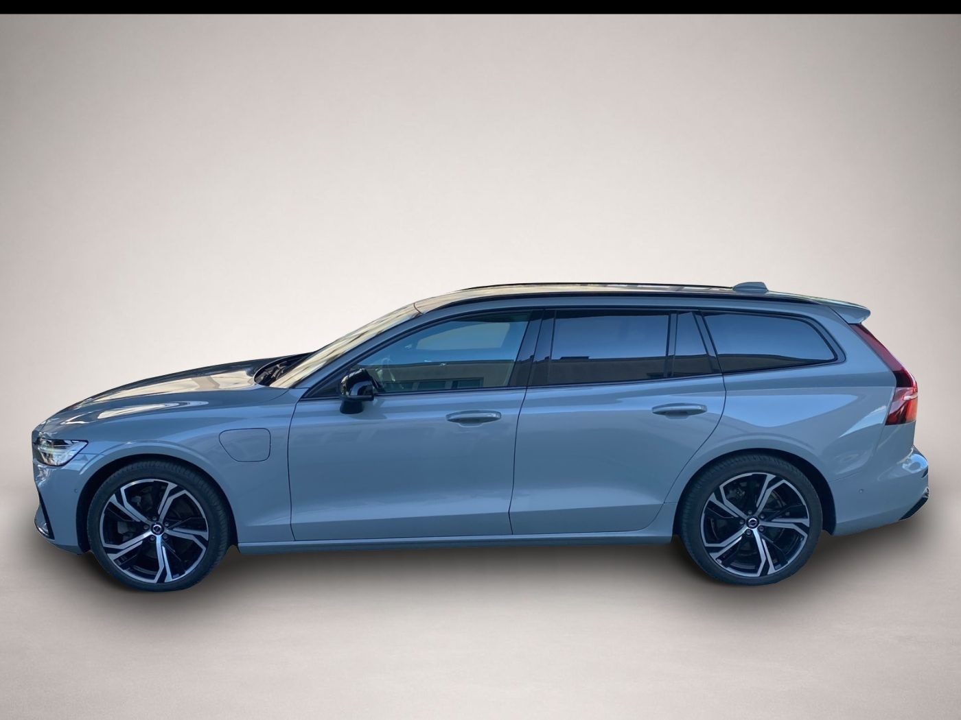 Bild 2 Volvo V60 Kombi T8 Plus Dark Recharge WiPa*SitzHZG*Nav