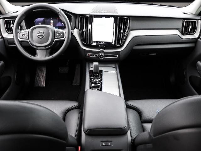 Bild 4 Volvo XC60 Core Recharge Plug-In Hybrid AWD StandHZG D