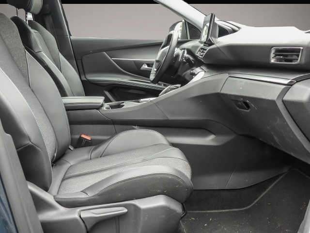 Bild 5 Peugeot 3008 Hybrid 225 Allure 1.6 Plug-In EU6d Navi Dig