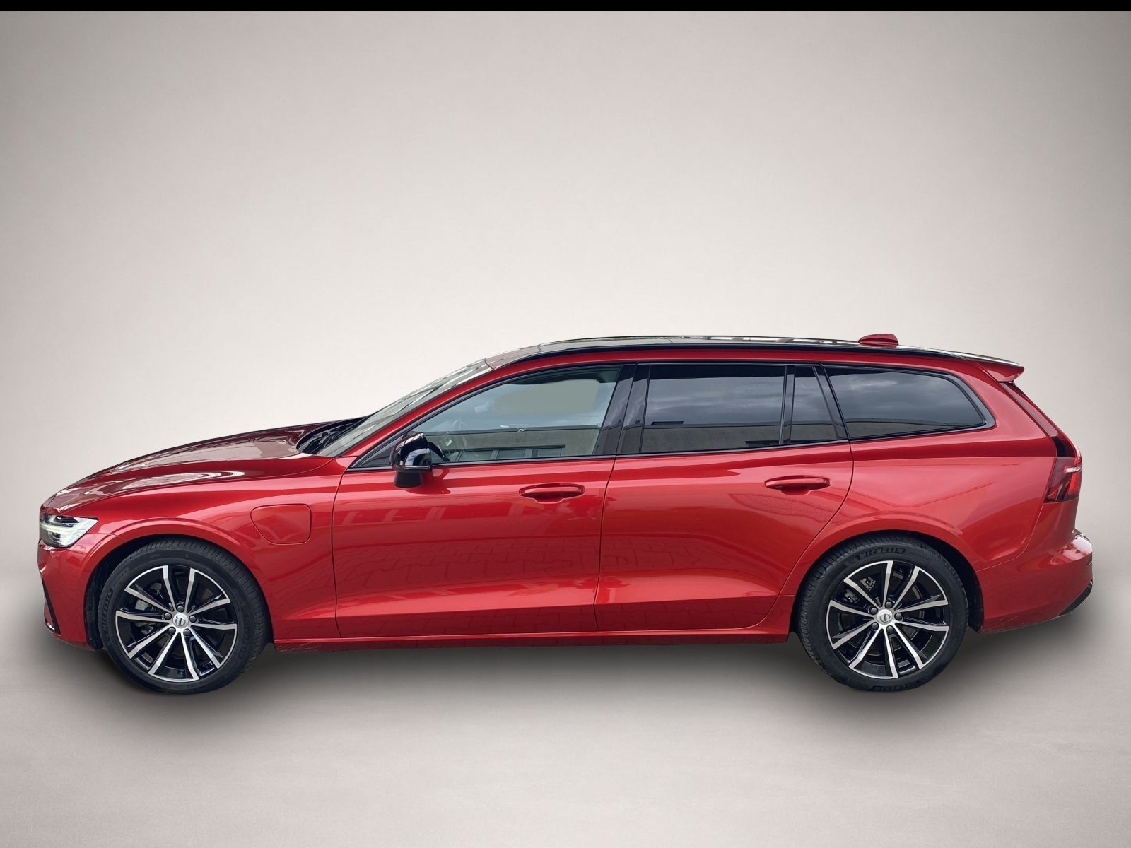 Bild 2 Volvo V60 Kombi T8 Ultimate Dark Recharge WiPa*LED*DAB