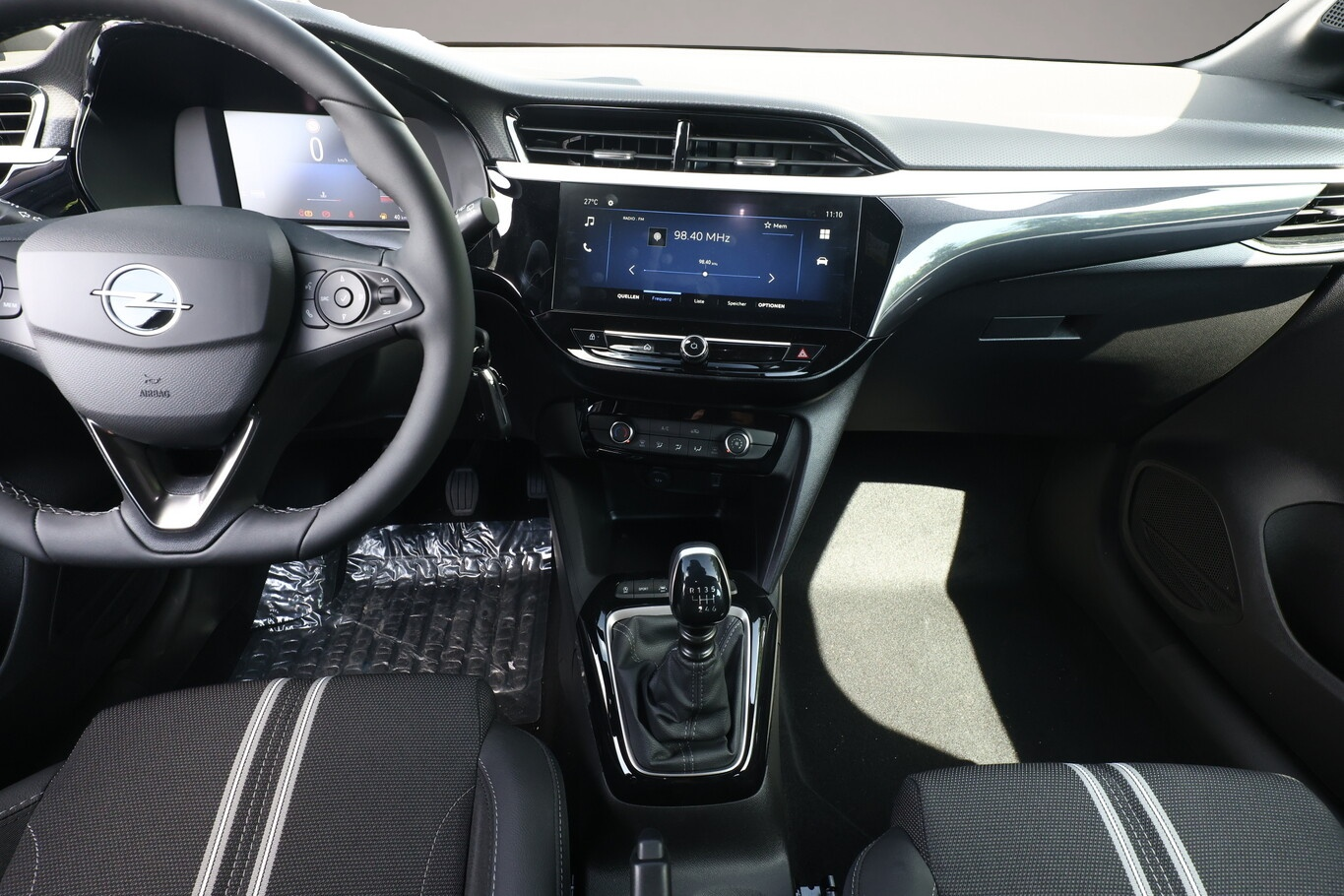 Bild 7 Opel Corsa GS Kam PDC vo/hi AppC Totw LM16Z 10
