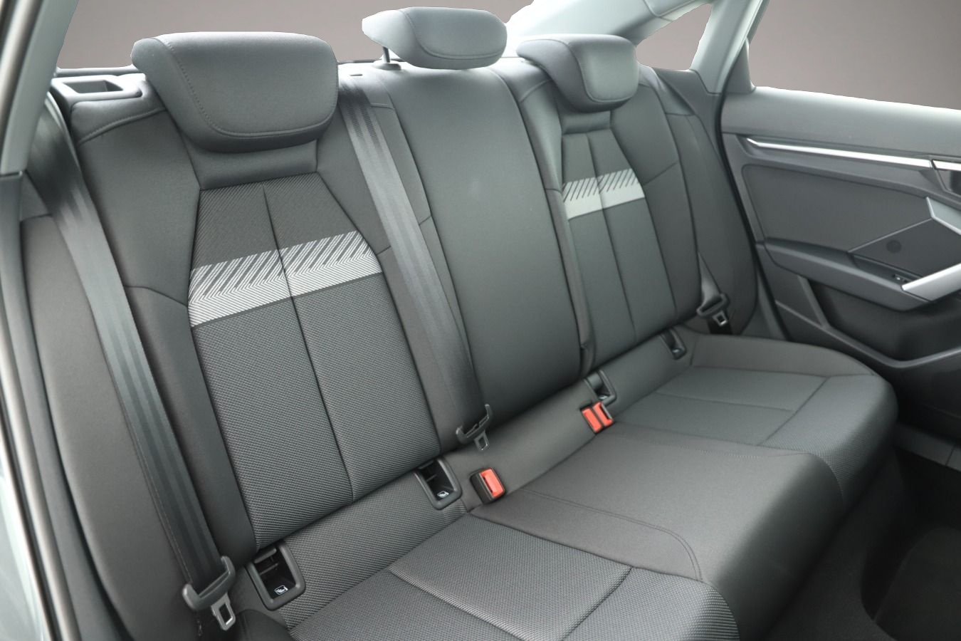 Fotografie 5 des Audi A3 Limousine 30 TFSI S tronic S line ACC/Kamera/