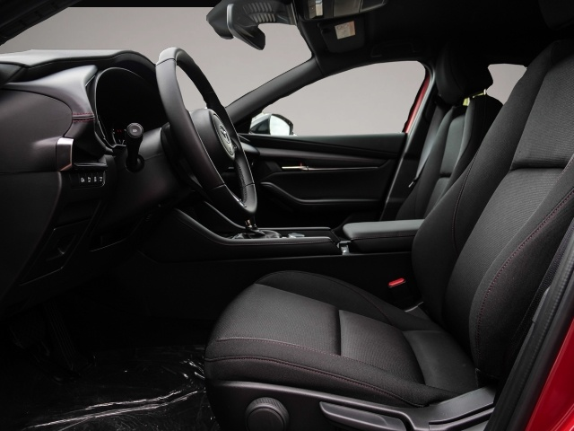 Bild 4 Mazda 3 2025 2.5L e-SKYACTIV G 140ps 6AT FWD Homura