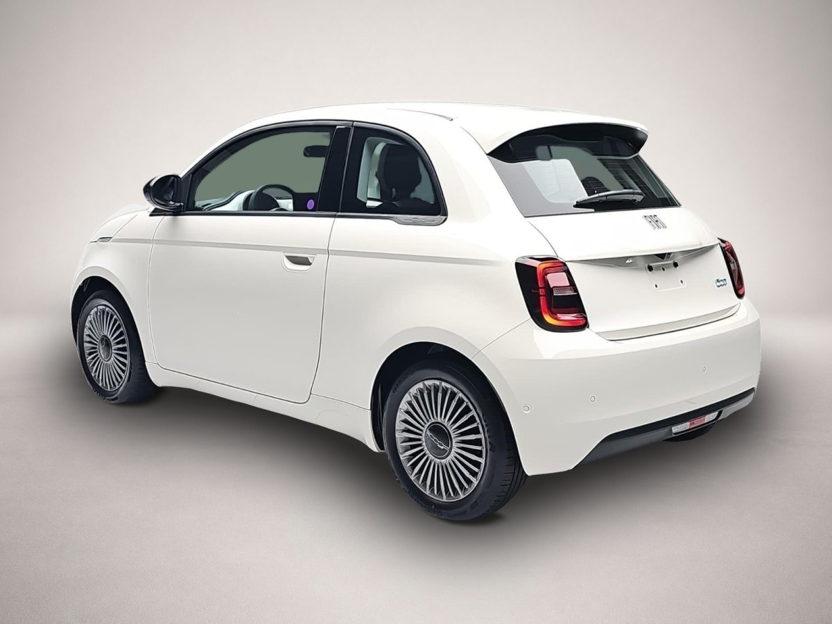 Fotografie 3 des Fiat 500 ELEKTRO 42 KWH ICON MJ26 KOMFORT-PAKET