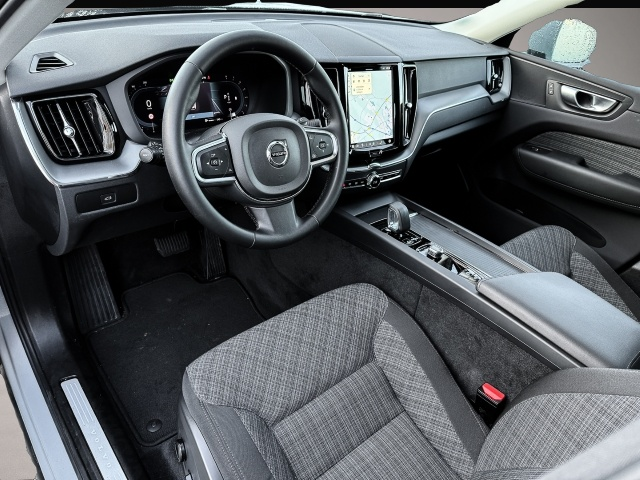 Bild 4 Volvo XC60 Core 2WD Digitales Cockpit Soundsystem LED