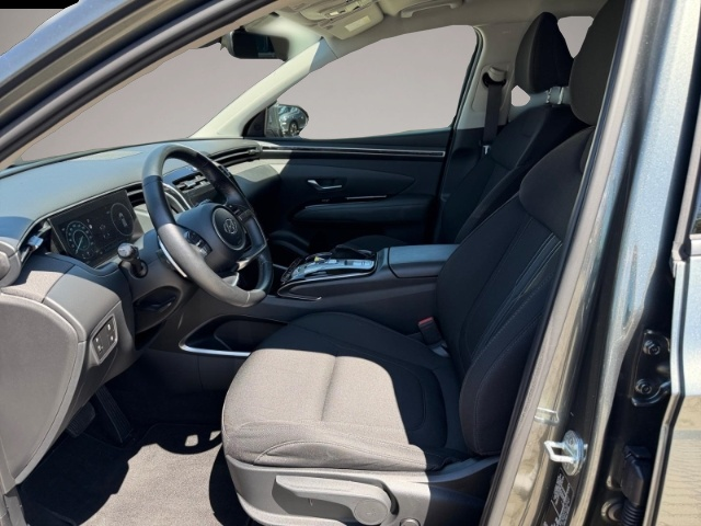 Fotografie des Hyundai TUCSON Trend Plug-In Hybrid 4WD +KLIMA+LED+NAVI+