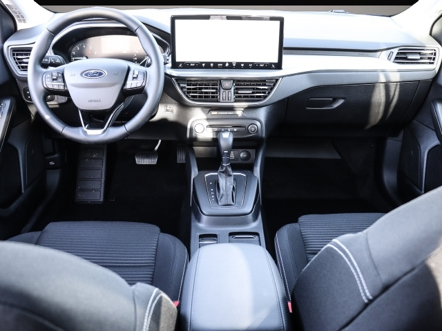 Bild 4 Ford Focus Titanium Edition 155PS Panorama FAP Parkin