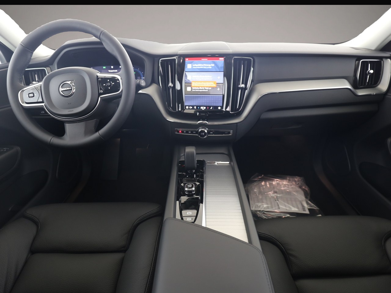 Bild 6 Volvo XC60 Plus Bright Recharge Plug-In Hybrid AWD T8