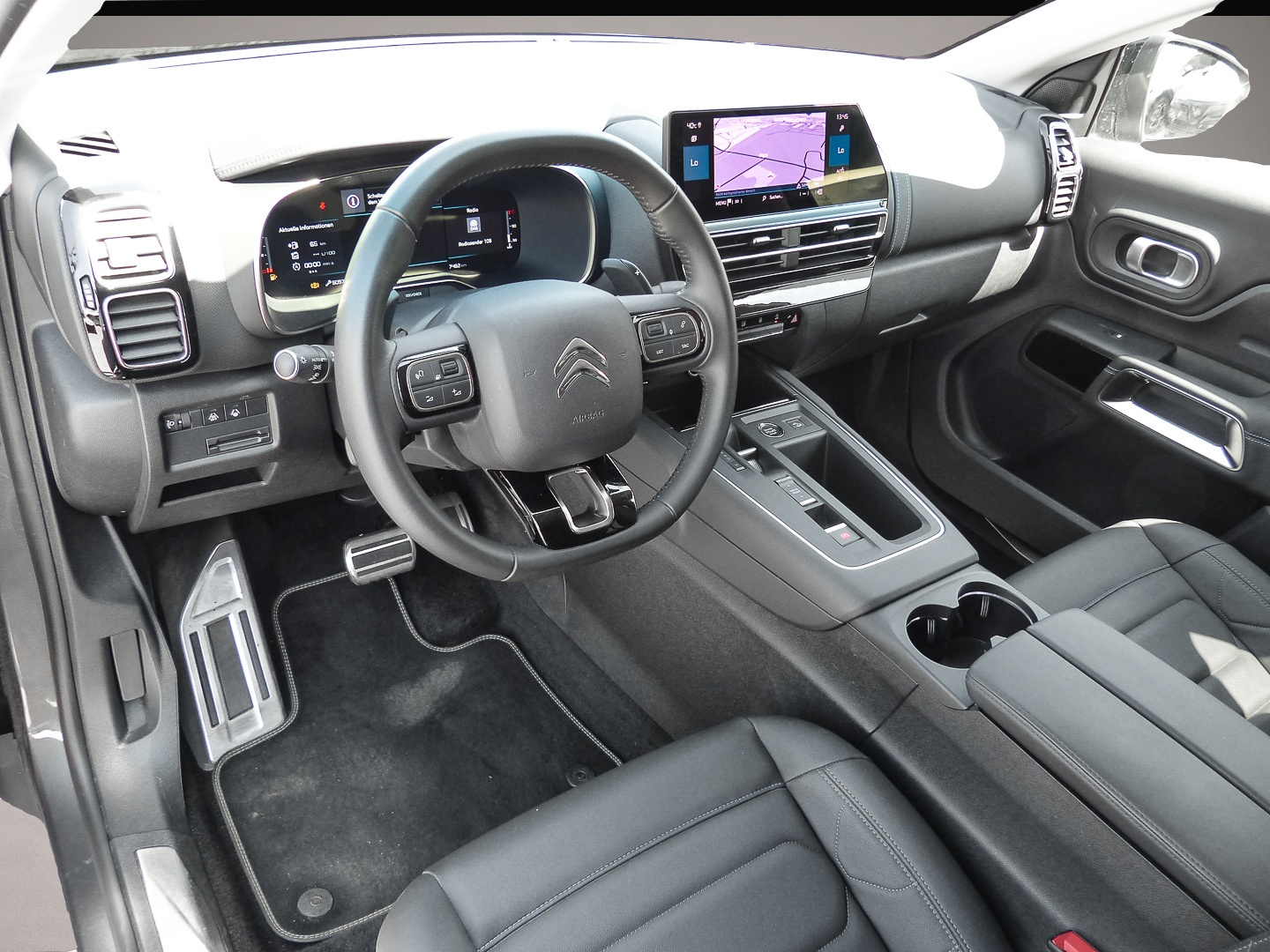 Bild 4 Citroën C5 Aircross Shine Pack AHK-abnehmbar Navi Leder