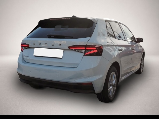 Fotografie 3 des Skoda Fabia SELECTION+AT+SHZ+LRH+R-KAM+PDC+APPLE+
