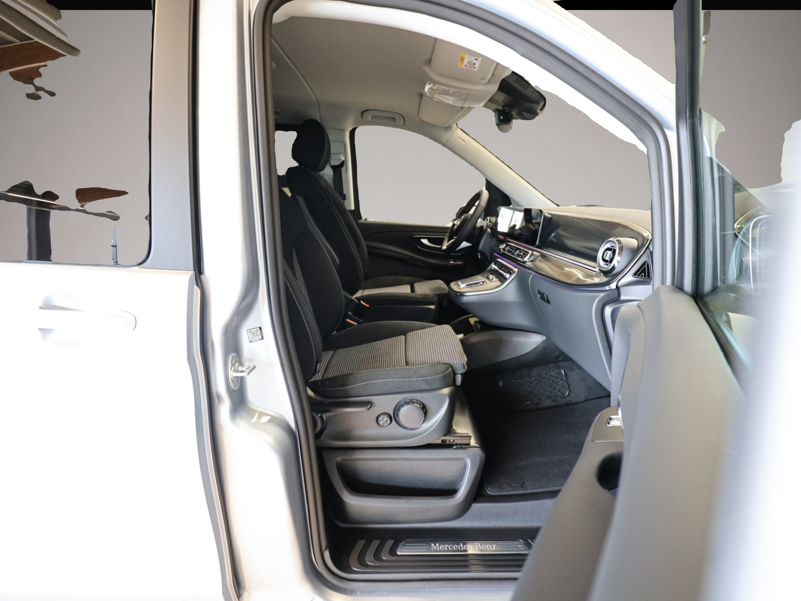 Bild 2 Mercedes-Benz V 220
