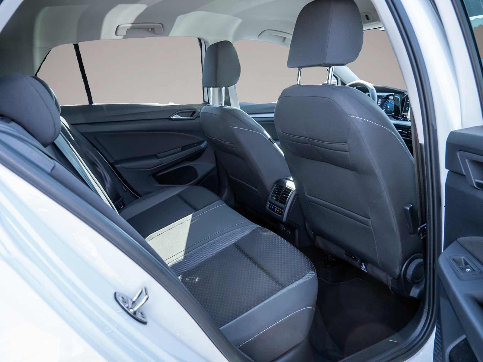 Bild 4 Volkswagen Golf VIII