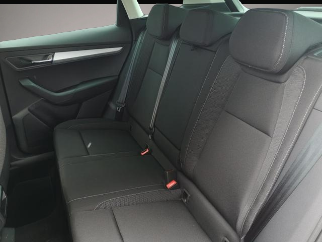 Bild 7 Skoda Karoq Selection 1.5TSI Selection DSG ABT AHK Navi GV5.