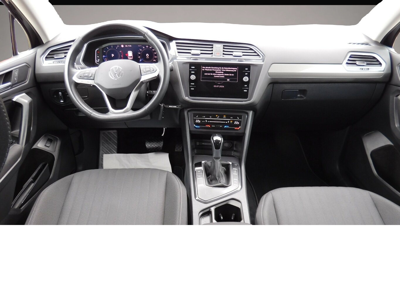 Vehicle image 0