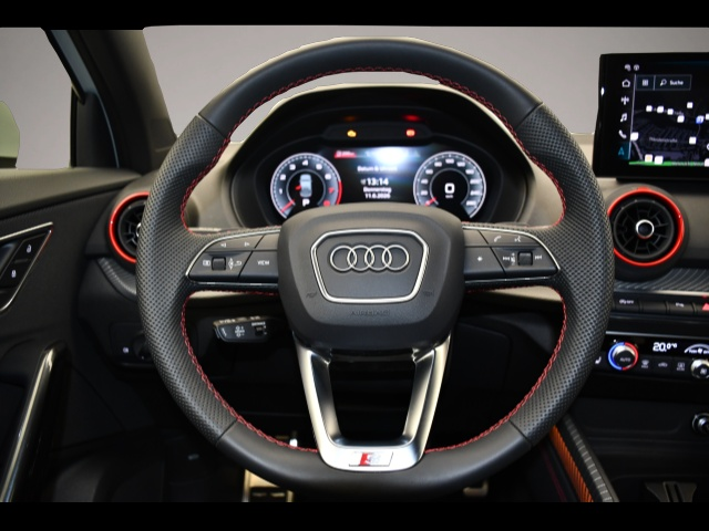 Bild 5 Audi Q2 35 TFSI S tronic S line LED/Leder/AHK