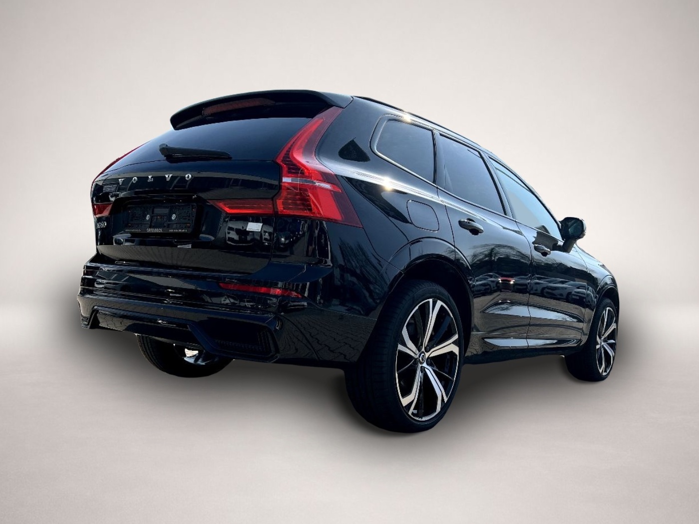 Bild 4 Volvo XC60 R-Design Recharge LED Nav Leder Head-up 360