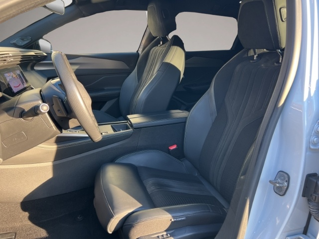 Bild 7 Peugeot 308 SW GT PT 130 EAT8 FOCAL AHK CarPlay ACC Mass