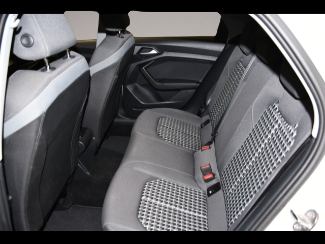Bild 6 Audi A1 Sportback 40 TFSI S-tronic LED/Einparkhi