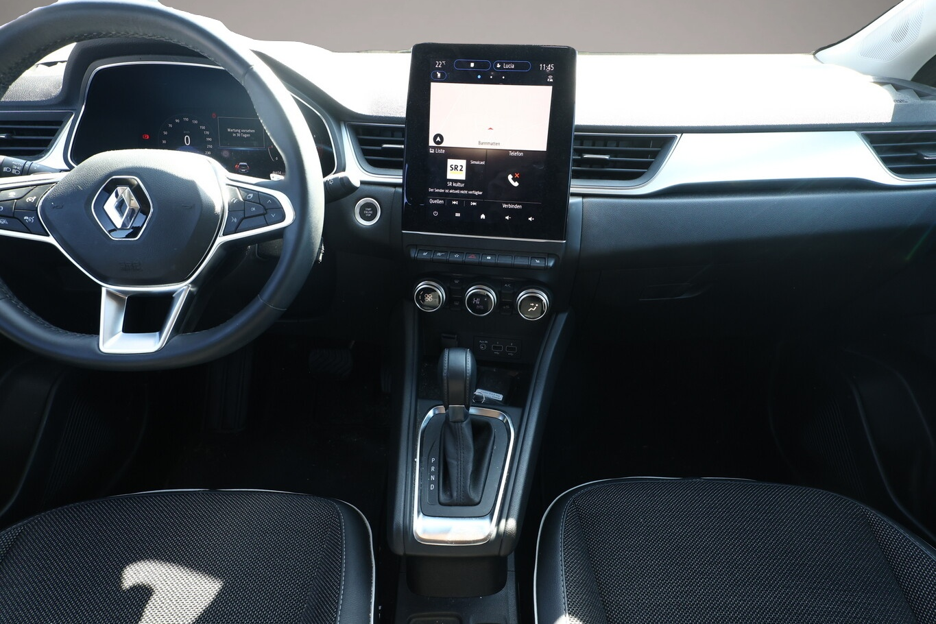 Fotografie 7 des Renault Captur II 1.3 TCe 140 EDC Mild-Hybrid Techno Nav