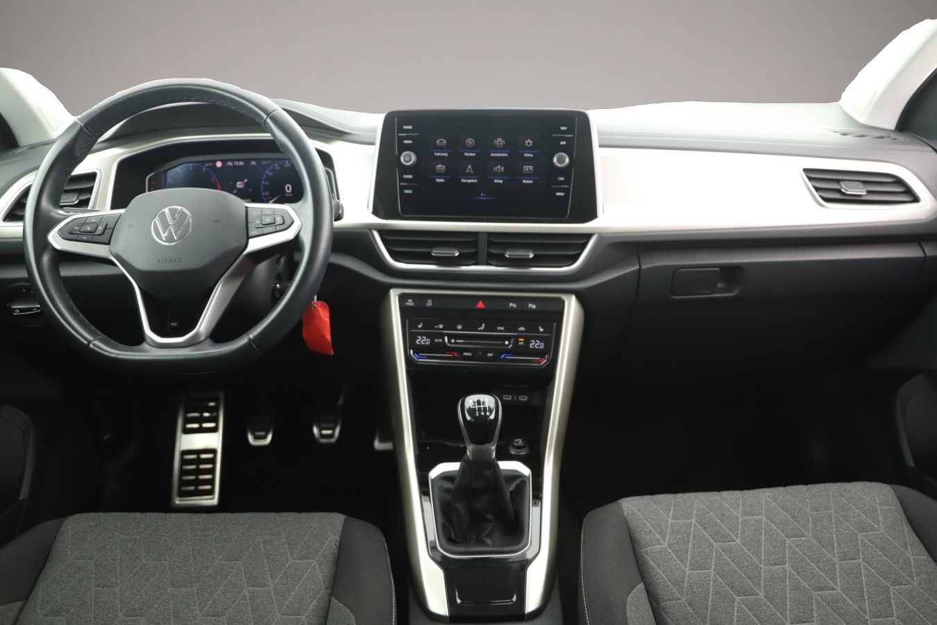 Bild 7 Volkswagen T-Roc 1.5 TSI Move LED/Kamera/App/Navi