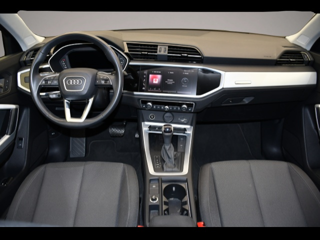 Bild 4 Audi Q3 35 TFSI S-tronic advanced LED/AHK