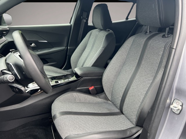 Bild 8 Peugeot 2008 Allure PureTech 130 EAT8