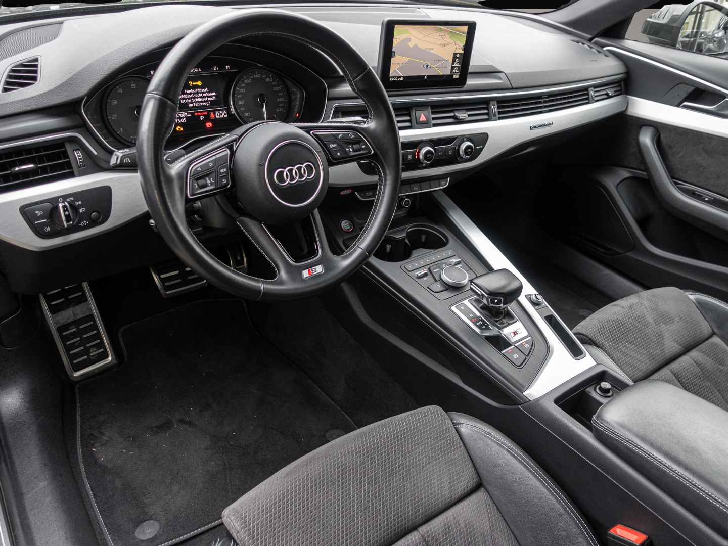 Bild 5 Audi quattro S4 Avant 3.0 TFSI quattro El. Panodach Navi Lede