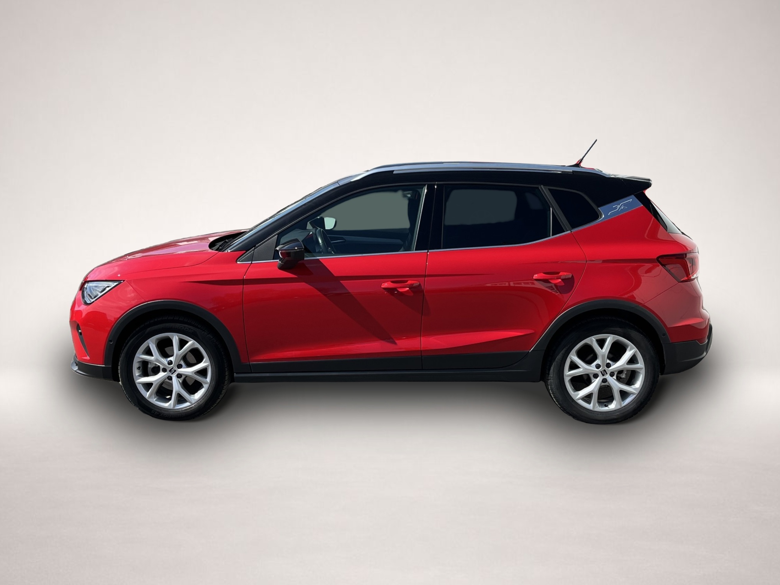 Fotografie Seat Arona 1.0 TSI FR 112¤ m.20% Anz. Navi ACC LED SH