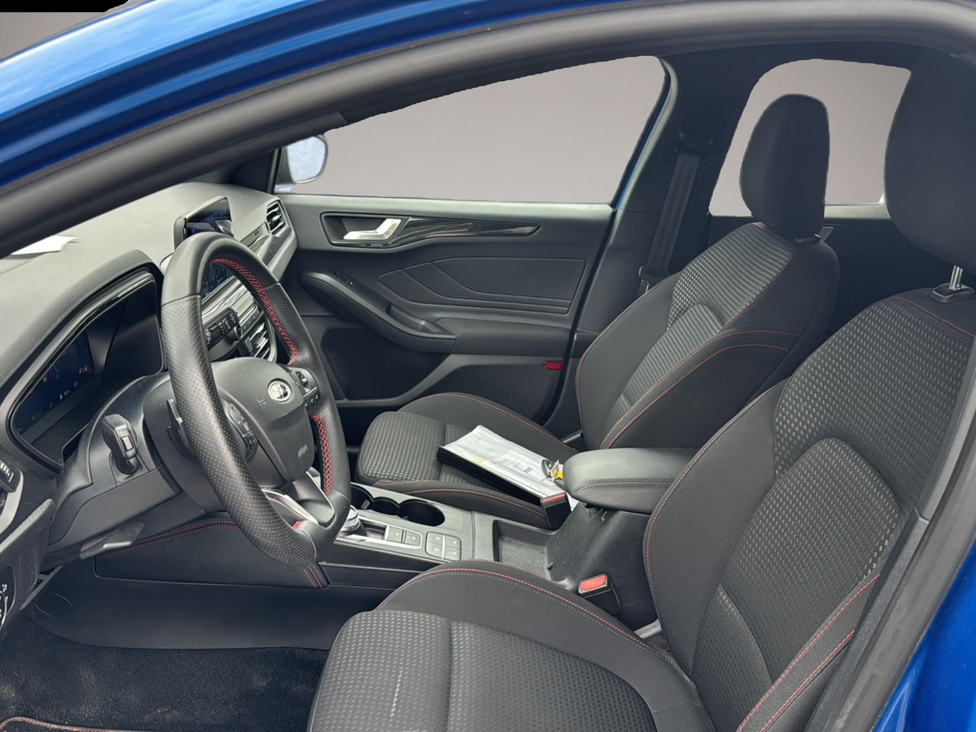 Fotografie 5 des Ford Focus ST-Line X LED Kamera PDC h. Navi Keyless S