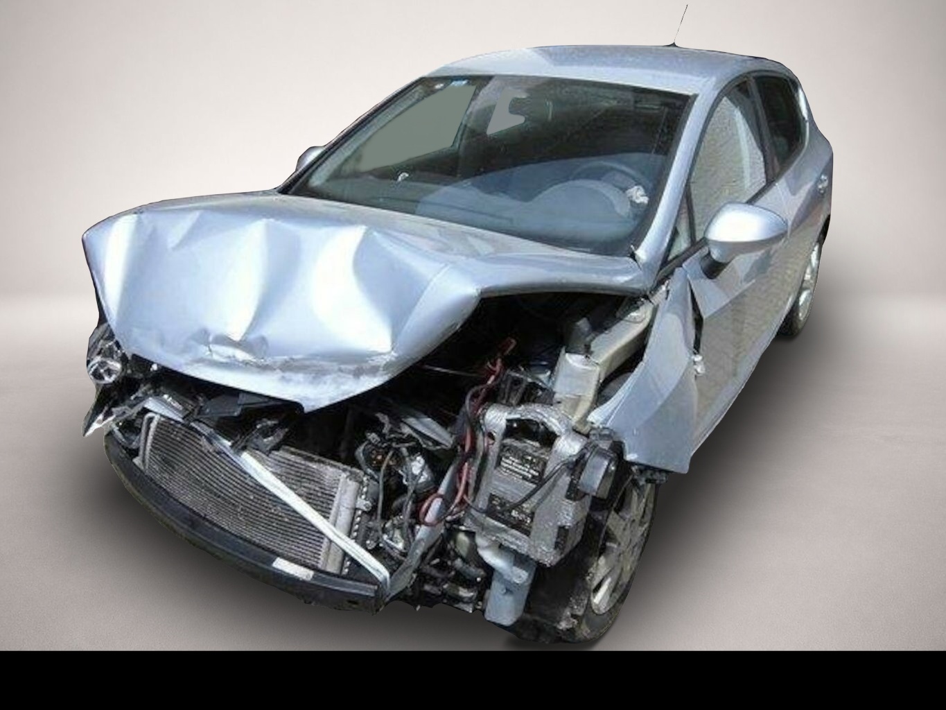 Bild 4 Seat Ibiza 1.4 *Unfall* Infos auf Anfrage!...