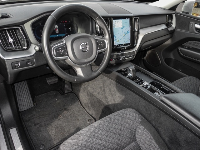 Bild 4 Volvo XC60 Momentum Pro 2WD Digitales Cockpit Soundsys