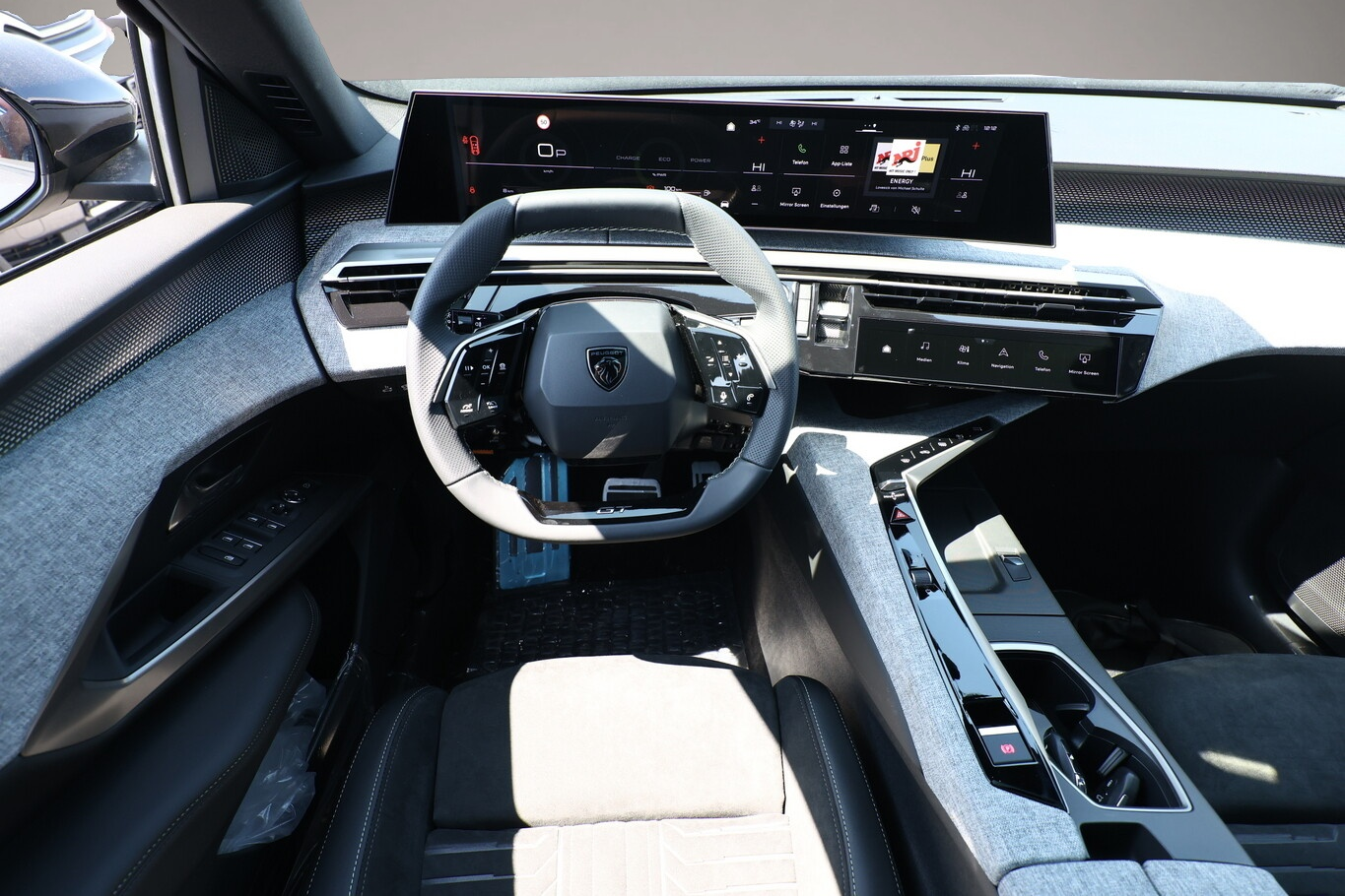 Bild 6 Peugeot 5008 Hybrid GT Pano KomfortP AHK 360° TotW ACC