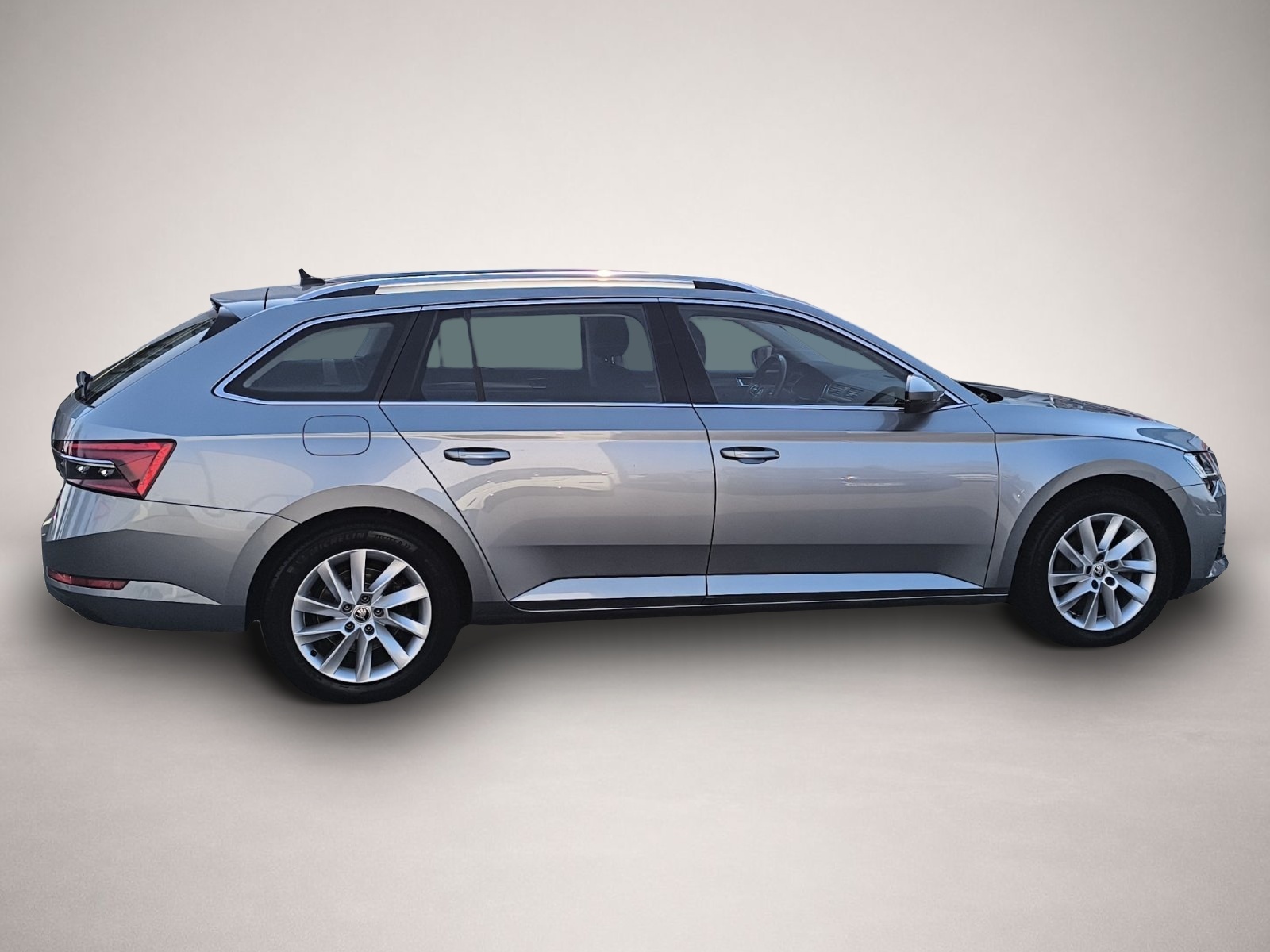 Bild 7 Skoda Superb Combi 1.4 TSI DSG Style iV VOLL-LED NAVI