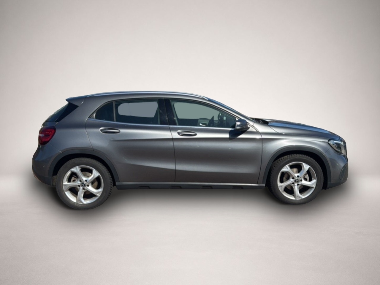 Fotografie 7 des Mercedes-Benz GLA 180 Urban PDCv+h SHZ Temp Lederlenkrad Parkl