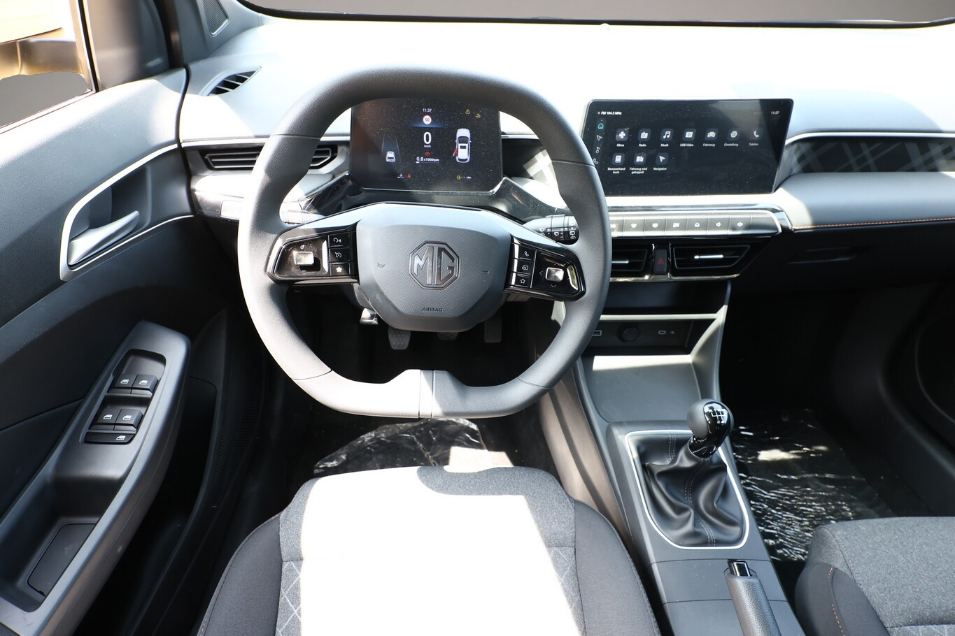 Bild 6 MG MG3 Comfort LED Nav Kam PDC Temp AppCo Klima 16Z
